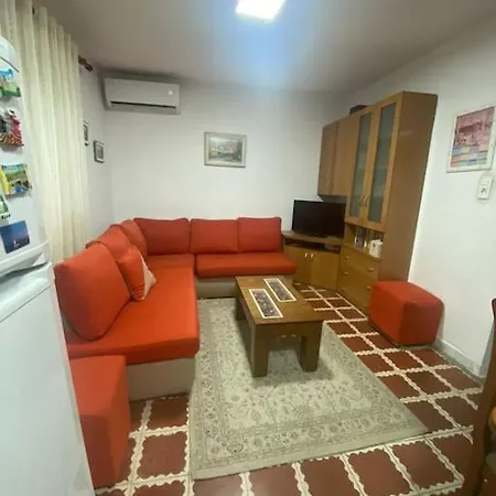 Traditional Tirana House Exterior photo